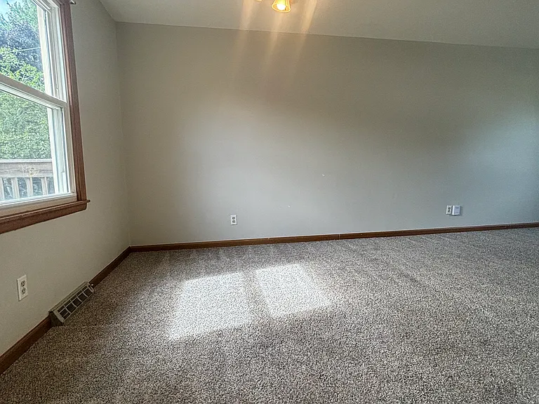 2914 Woodland Ln — Photo 7