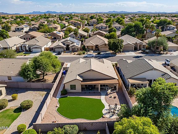 3rd image of 2910 E LA COSTA Drive