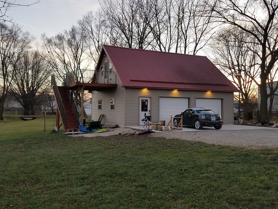 1st image of 511 8th St