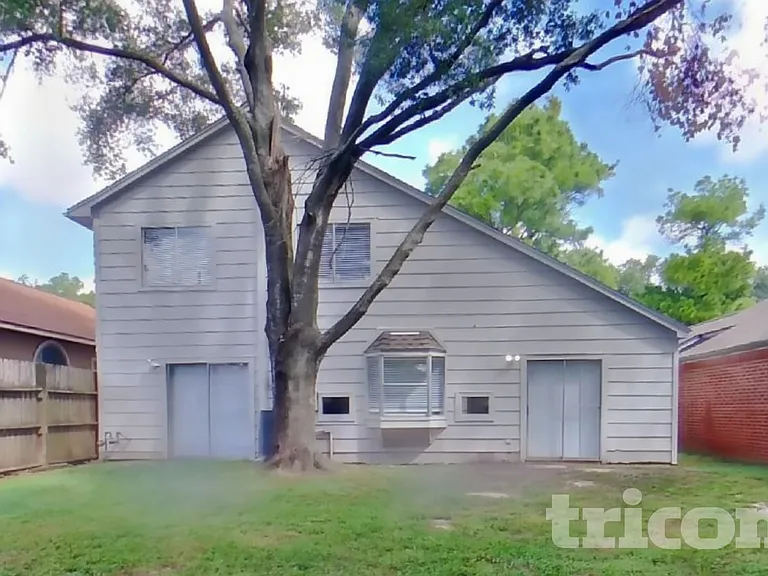 7114 River Garden Dr — Photo 16