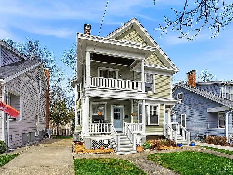 3 bed, $2,400 — Photo 4