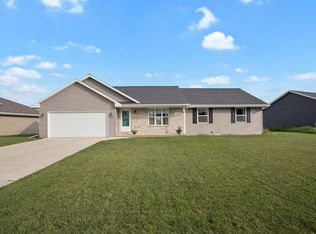 3830 Scotchman Cir, Green Bay, WI 54311