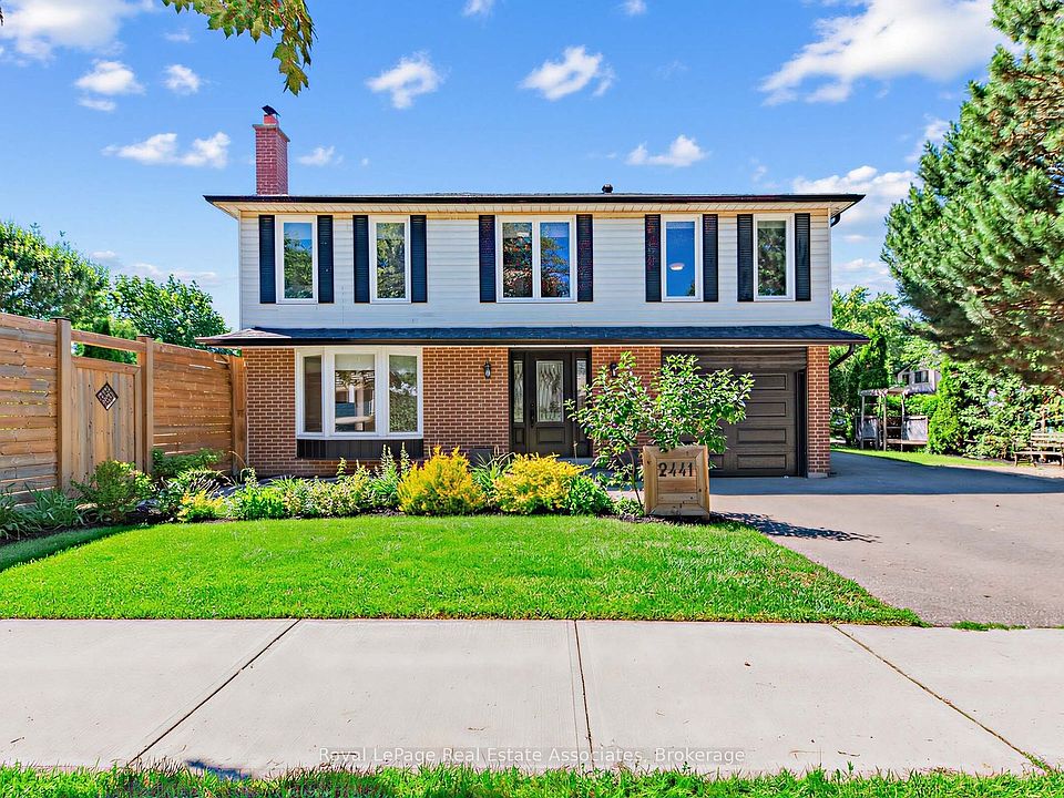 1st image of 2441 Winthrop Cres