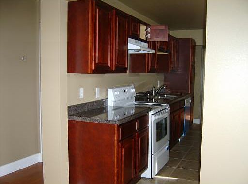 5th image of 5313 Wickfield Dr #B