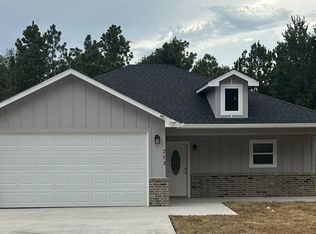 213 Hemlock Rd, Lufkin, TX 75901