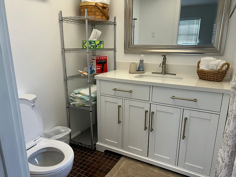 1220 Lakeside Dr — Photo 22