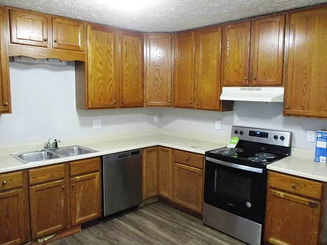 3 bed, 1248 sqft, $1,275 — Photo 3