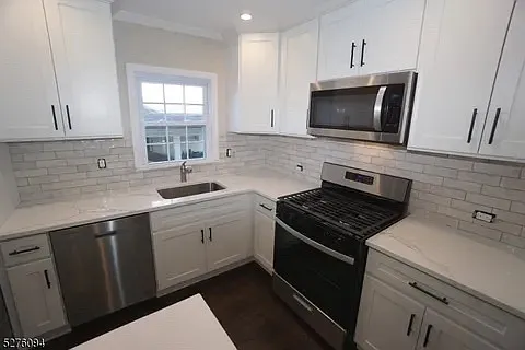 2431 Coles Ave — Photo 5