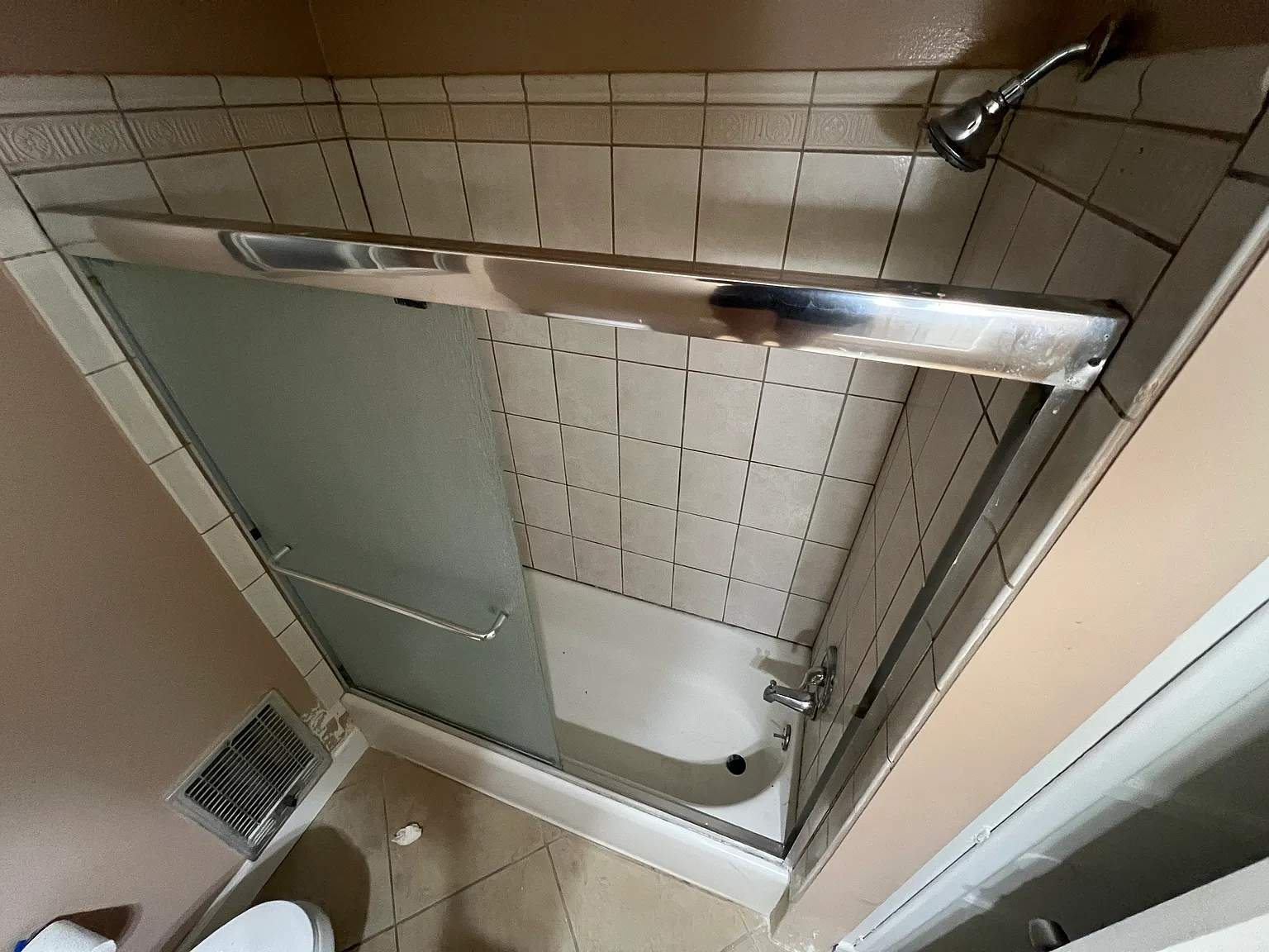 3 bed, 1200 sqft, $3,000 — Photo 4