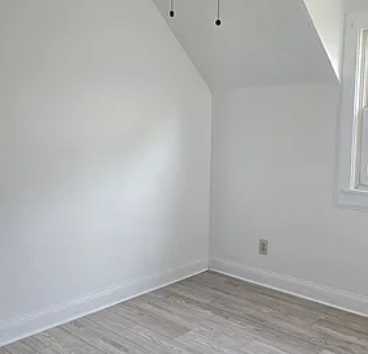 1st image of 1306 S Danley Sq