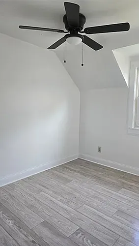 1306 S Danley Sq Photo 1