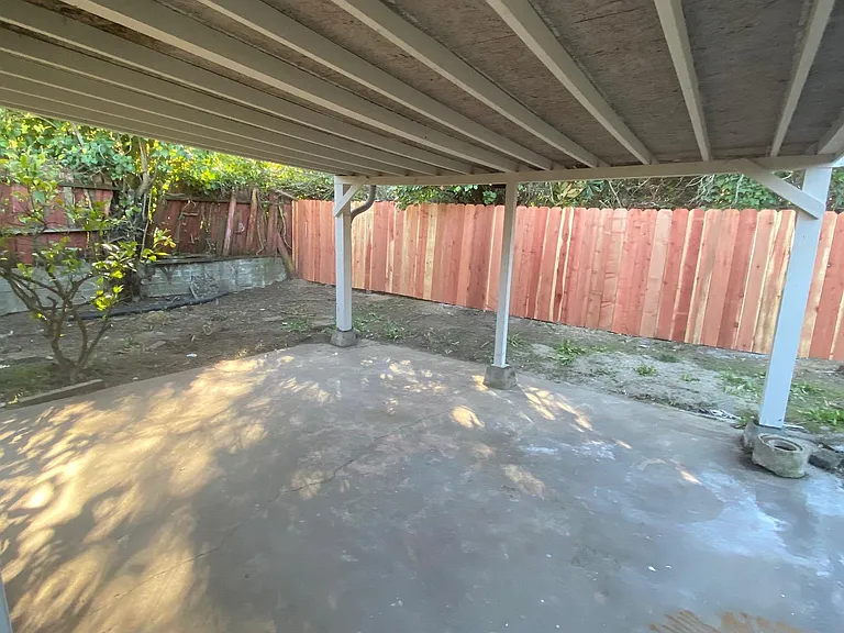 979 Portola Ave — Photo 18