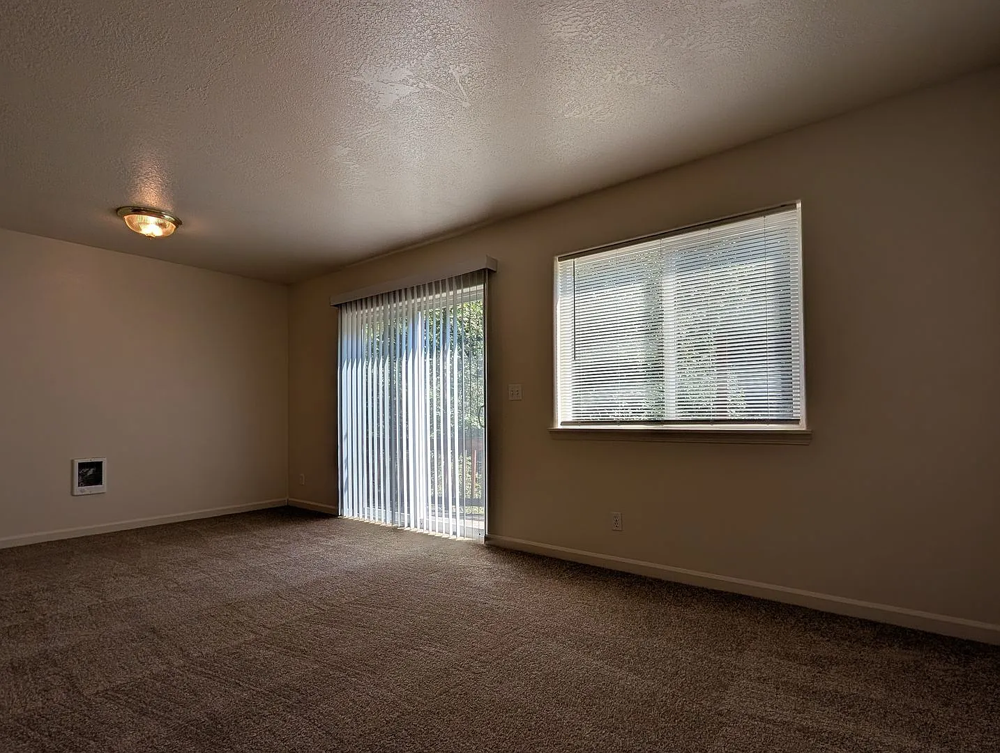 3-Bedroom, 1.5-Bath Duplex In The Thurston Area of Springfield! — Photo 4