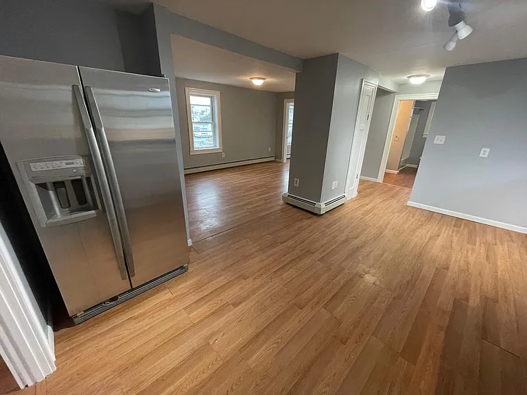 16 Northend St #2 — Photo 3