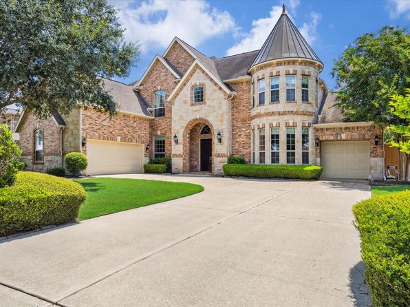 4511 Royal Bend Ln