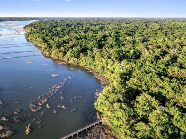3566 Bohicket Estates Dr, Johns Island, SC 29455