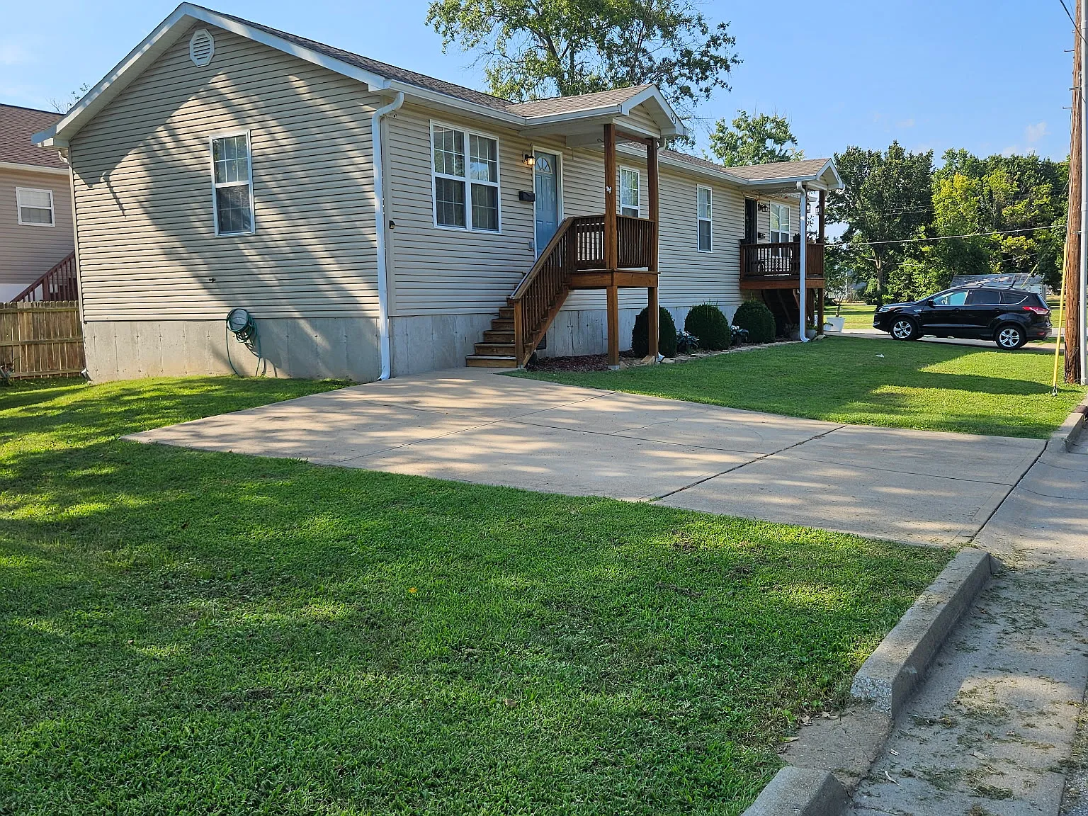 2 bed, 800 sqft, $950 — Photo 1