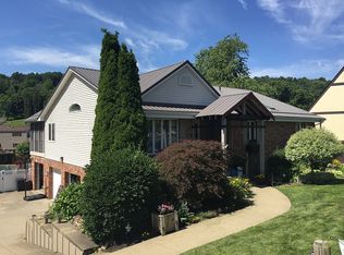 1686 Ridgewood Dr, Washington, PA 15301