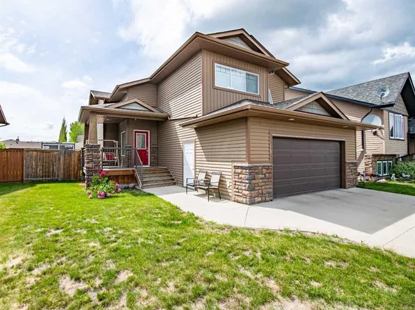 18 E Mackenzie Cres, Lacombe, AB T4L 0B2