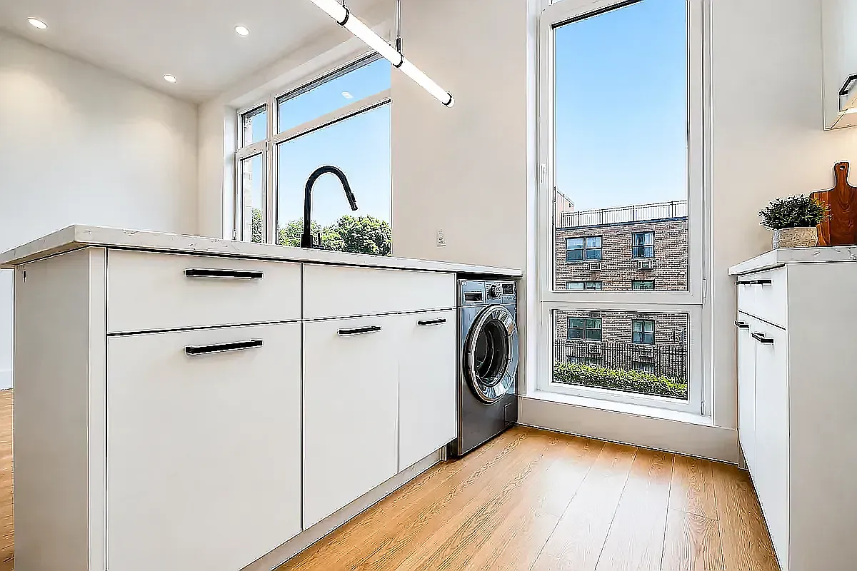 576 Grand Street — Photo 3