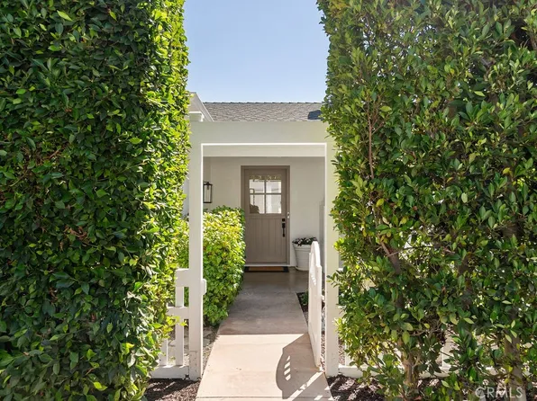 465 Monterey Dr, Laguna Beach, CA 92651