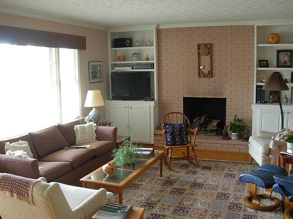 Living Room with Fireplace