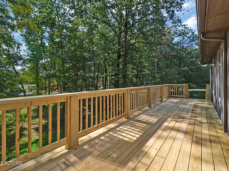 101 Walden Ridge Dr — Photo 30