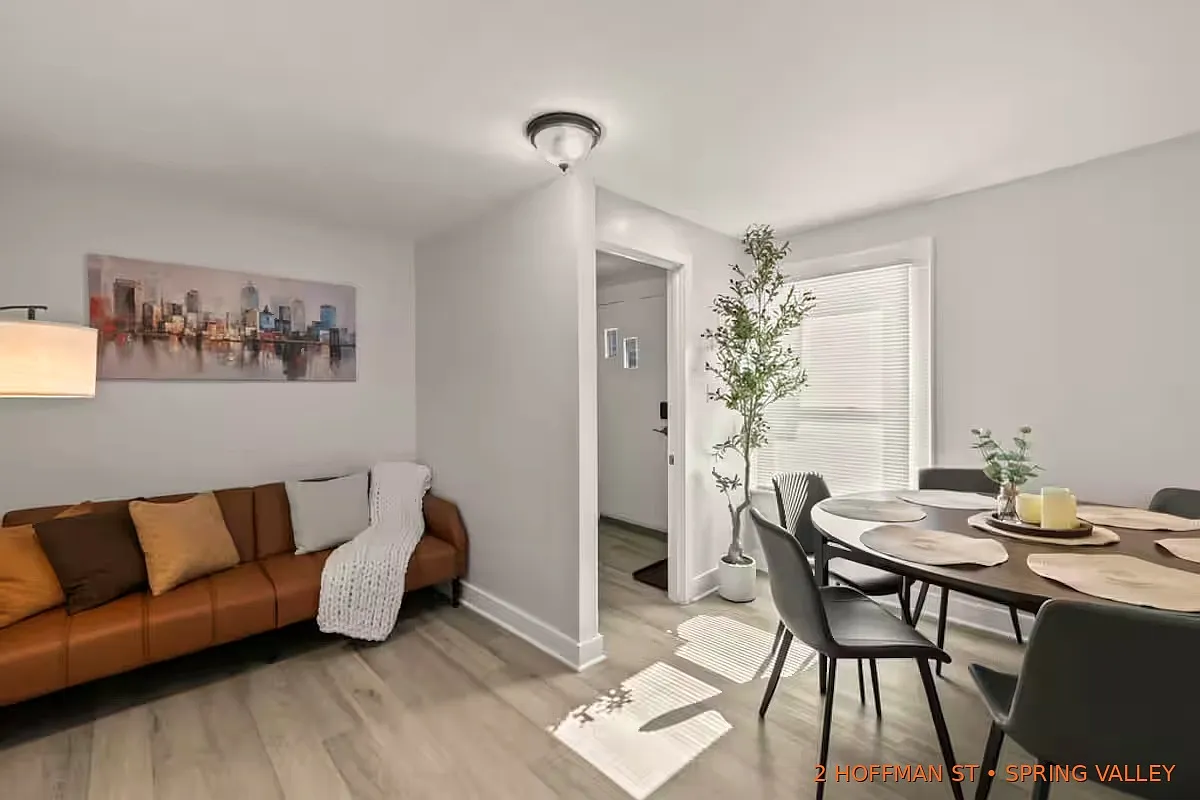 4 bed, 1000 sqft, $3,800 — Photo 1