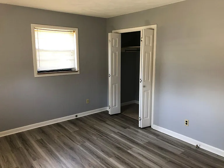 909 Martingale Dr — Photo 15