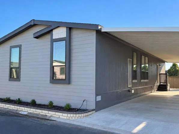 300 N Rampart St Trailer 11, Orange, CA 92868