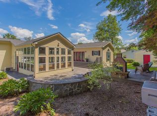 8820 Sylvania St, Lorton, VA 22079