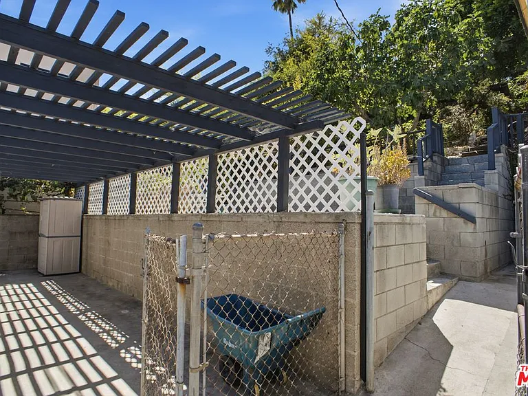 4867 Wiota St — Photo 11