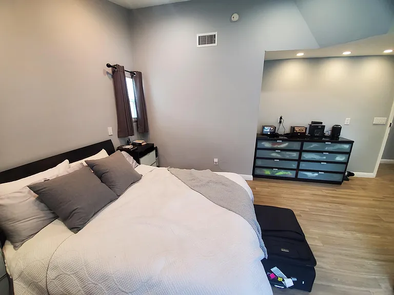 8428 Lurline Ave — Photo 18