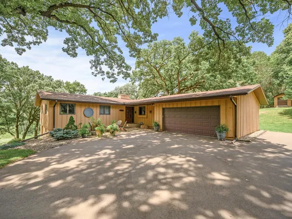 10081 Barnes Ave, Inver Grove Heights, MN 55077