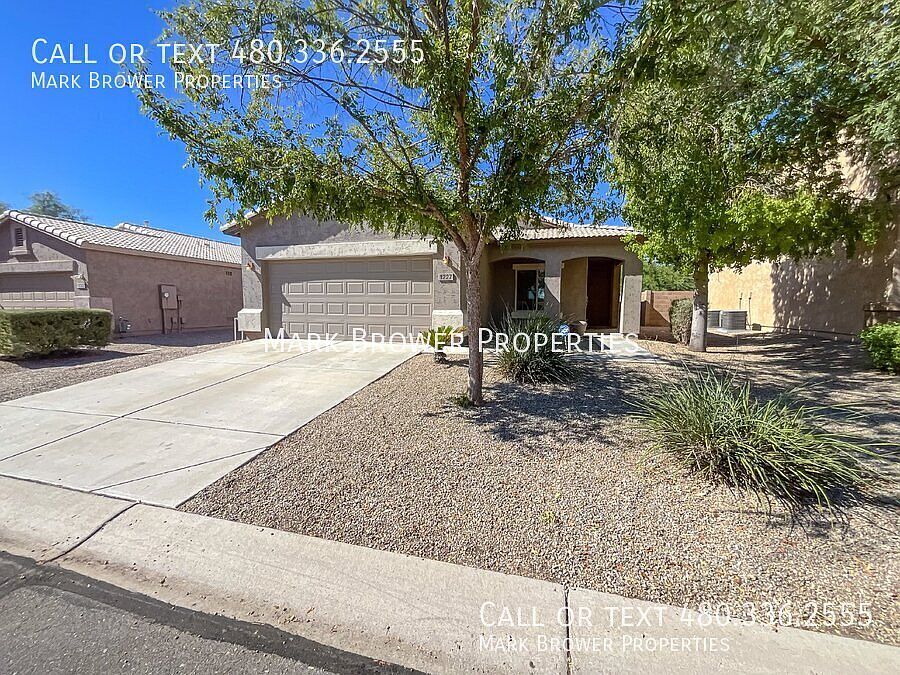 1st image of 1227 E Saddle Way