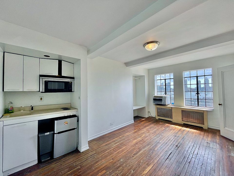 1st image of 5 Tudor City Pl APT 226