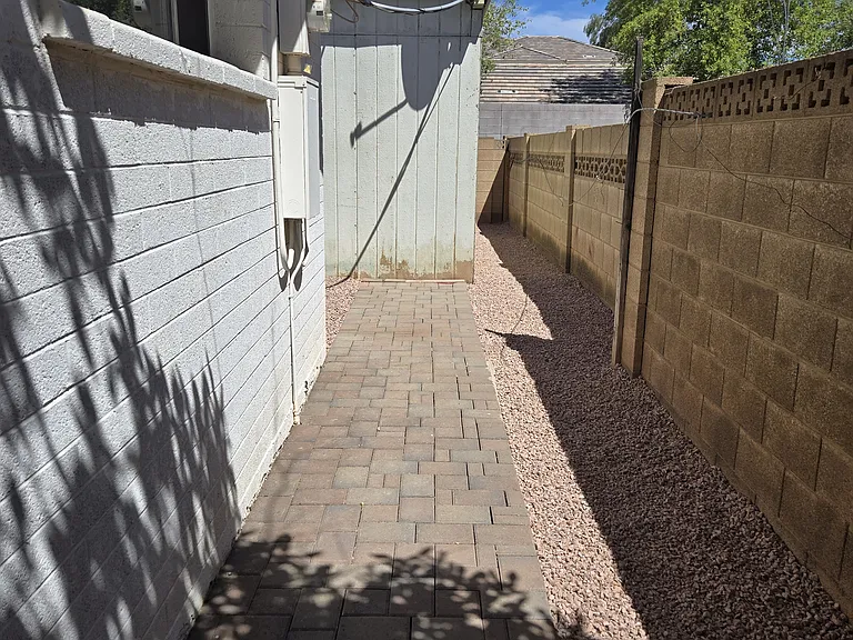 1144 E Palmcroft Dr — Photo 40