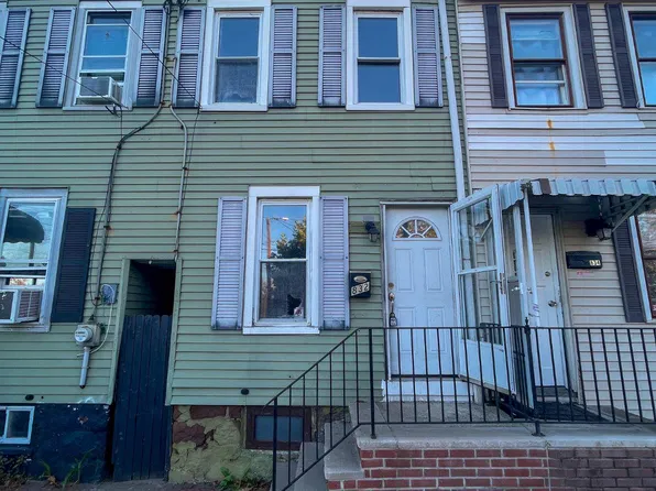 832 Lamberton St, Trenton, NJ 08611
