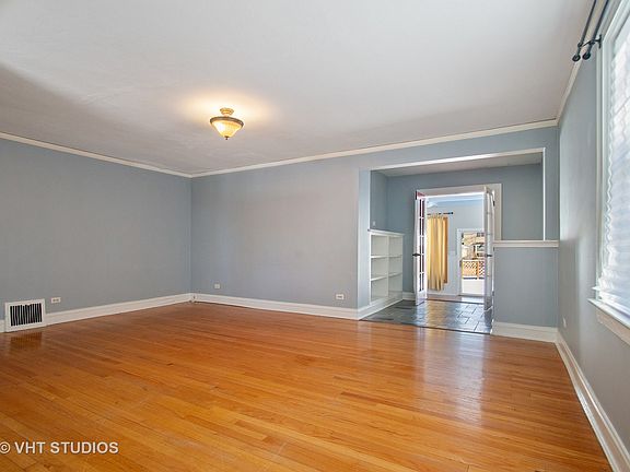 4th image of 1169 Margret St