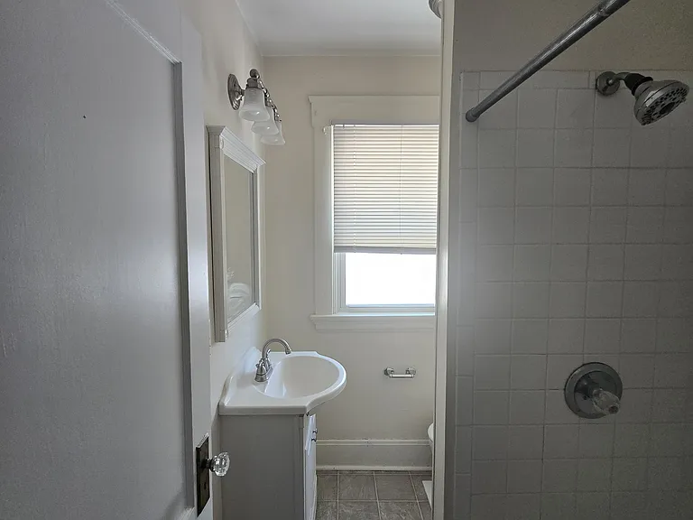 3637 Wilshire Ave #2 — Photo 7