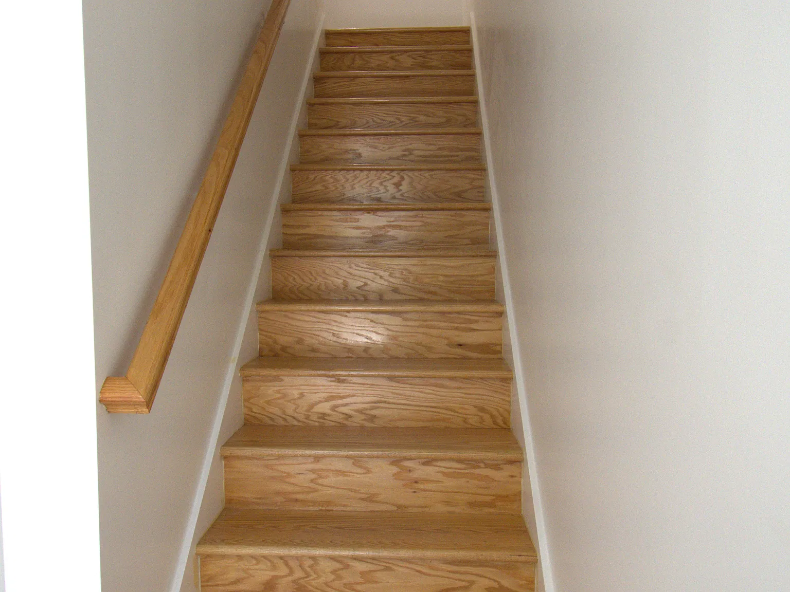 3 bed, $3,000 — Photo 2