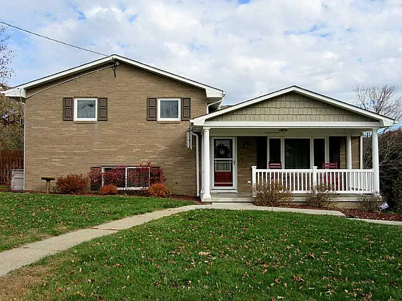 280 Sylvia Dr photo 1