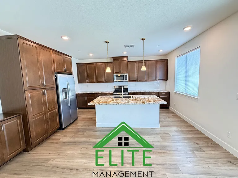 8778 Encore Way — Photo 7