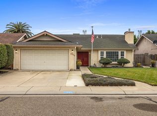7542 Locust St, Hughson, CA 95326