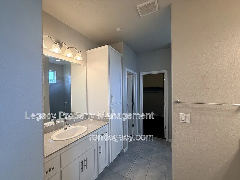 4426 Dry Creek Rd — Photo 16
