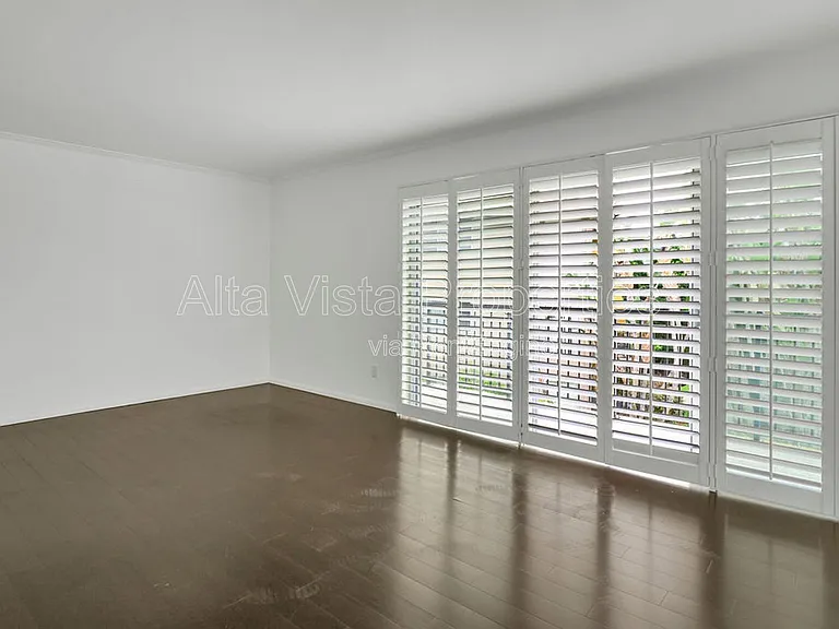 5357 La Jolla Blvd — Photo 4