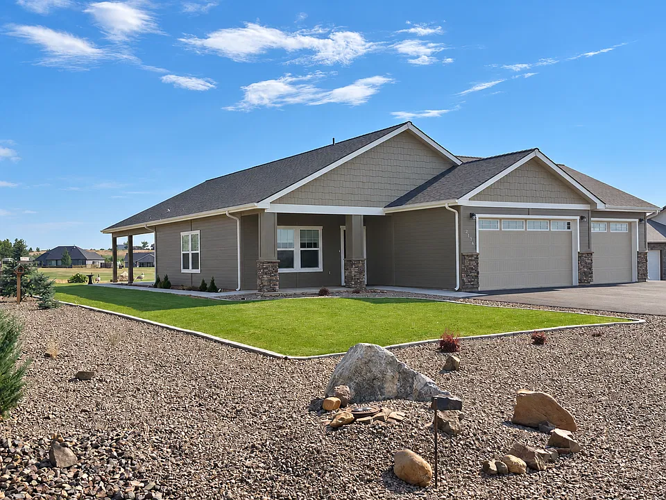 2176 Fairway Dr