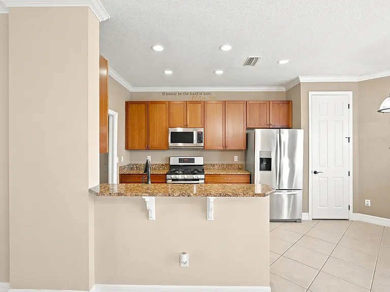 117 Hedgewood Dr — Photo 8
