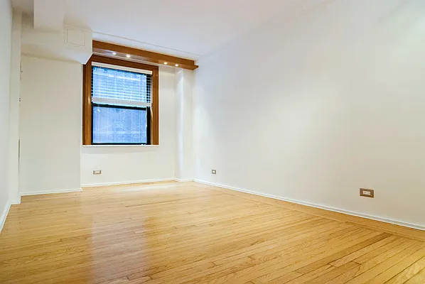 Rented by WAM Partners - William Moses Co. | media 8