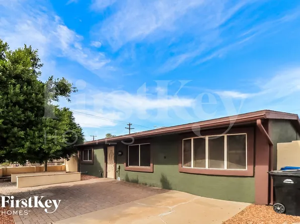 2206 E Arbor Cir, Mesa, AZ 85204